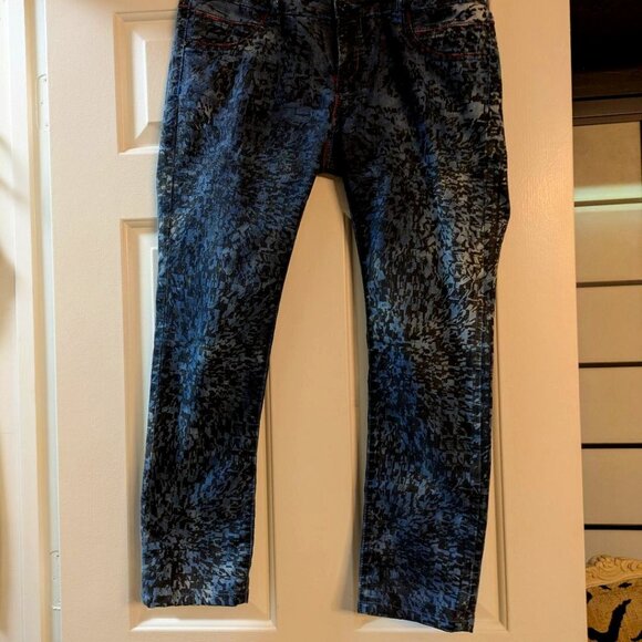Jeans - Picture 1 of 4